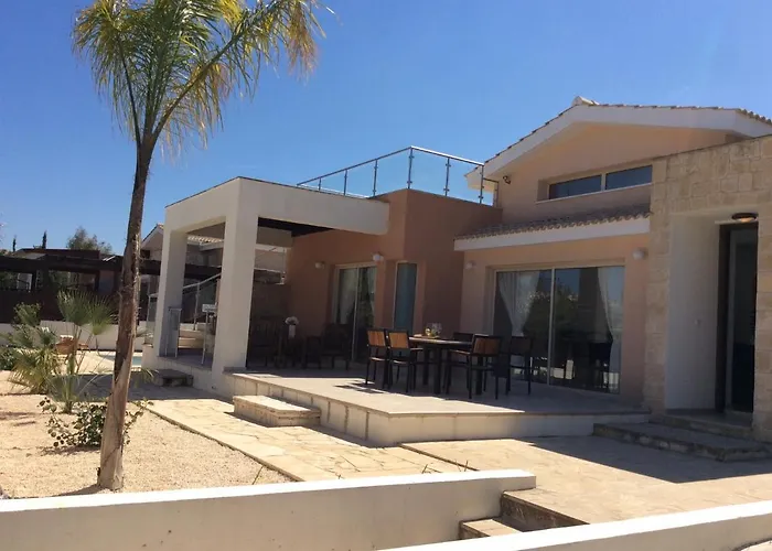 Dream House Latchi Villa *