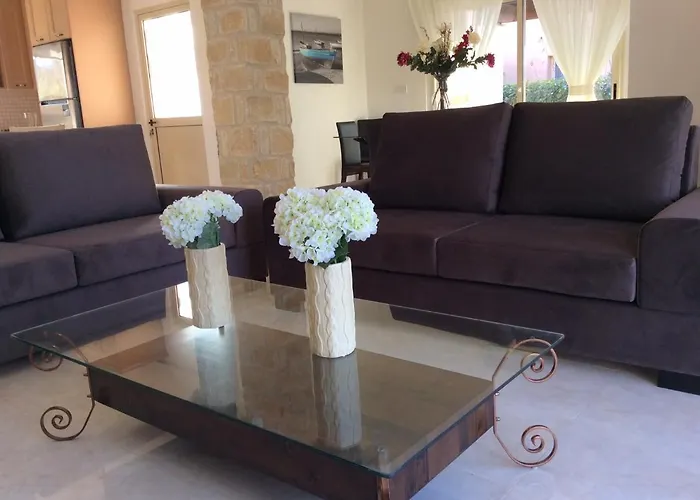 Dream House Latchi Villa *