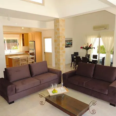 Dream House Latchi * Polis