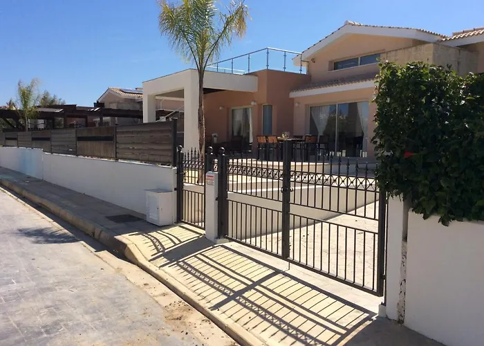 וילה Dream House Latchi