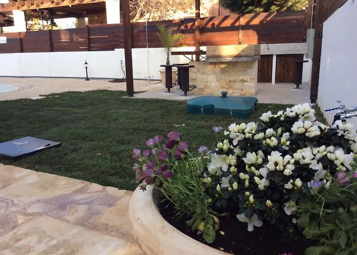 Dream House Latchi ヴィラ